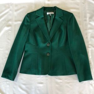 Brand new lush green blazer!!